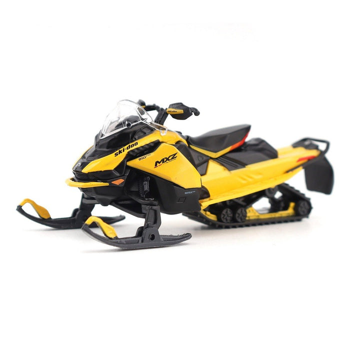 Ski-Doo Summit Expert Deep Snow Snowmobile in Manta Green - Diecast Master 1/32 - 60022
