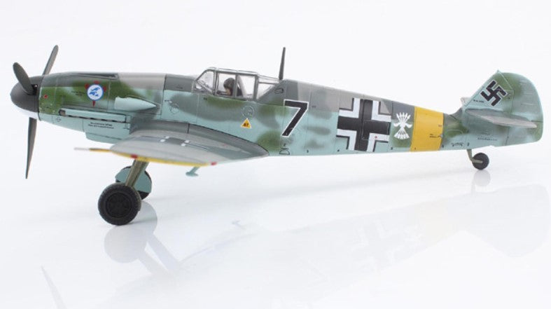 Messerschmitt Bf 109F / Spanish Air Force 2 Esc Azulm, Black 7, USSR, 1941 / Hobby Master 1:48 HA8765