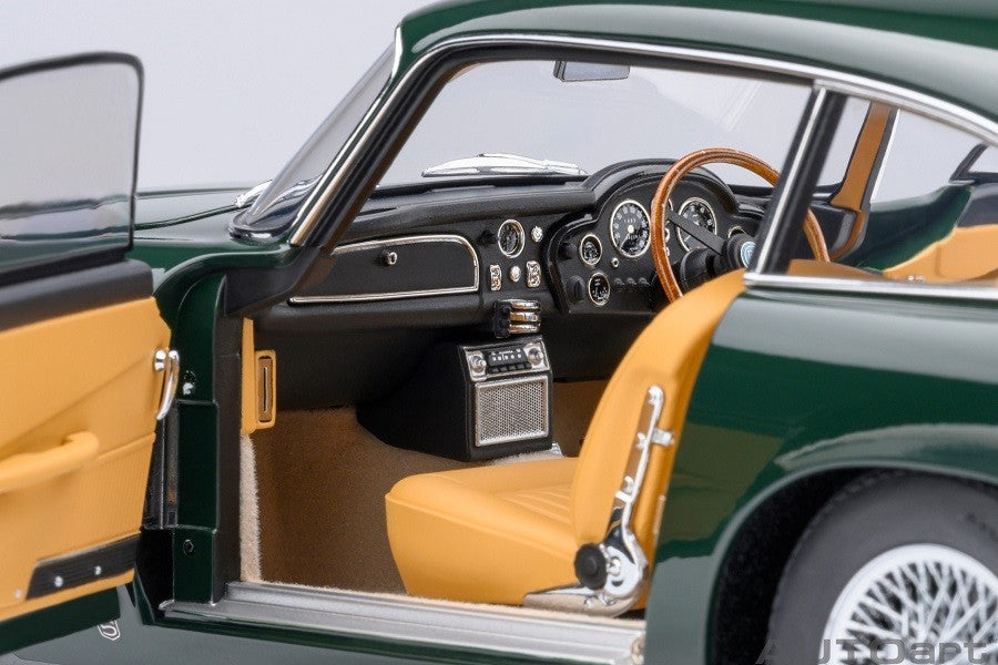 Aston Martin DB5 (British Racing Green) - Autoart 1/18 - 70286 - Passion Diecast 