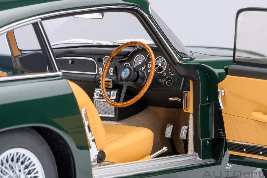 Aston Martin DB5 (British Racing Green) - Autoart 1/18 - 70286 - Passion Diecast 