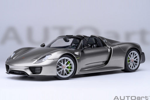 Porsche 918 Spyder Weissach Package (Liquid Metal Silver) - Autoart 1/18 - 77922 - Passion Diecast 