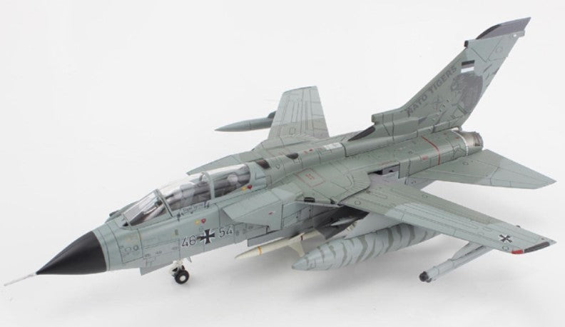 (Preorder) Panavia Tornado ECR / Luftwaffe TaktLwG 51 Immelmann, 46+54, Germany July 2017 / Hobby Master 1:72 HA6725