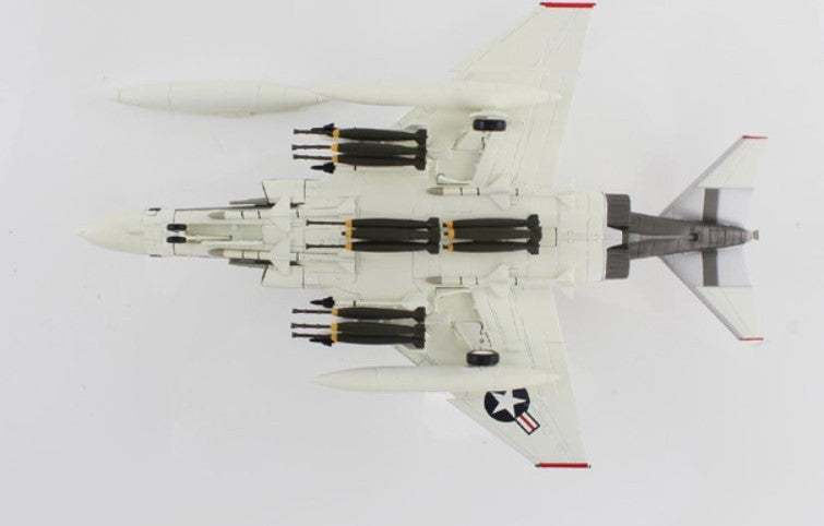 (Preorder) McDonnell Douglas F-4F Phantom II / USMC VMFA-312 Checkerboards, DR12, 1976 / Hobby Master 1:72 HA19067