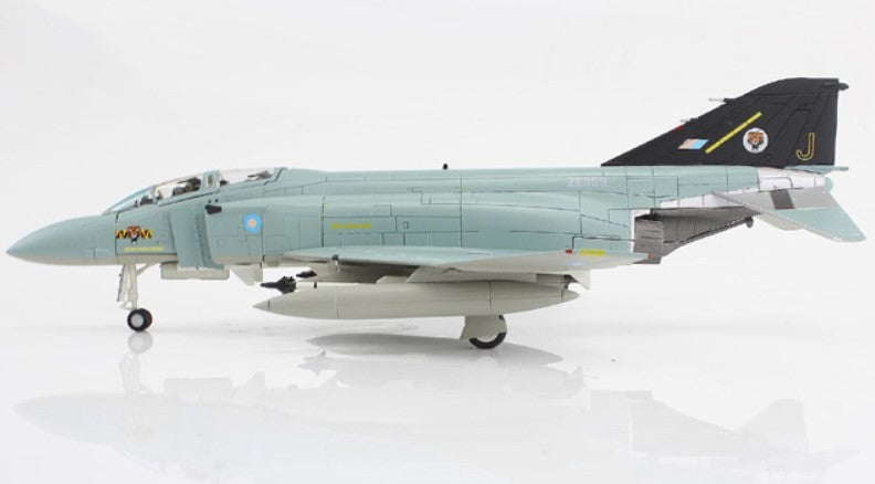 (Preorder)McDonnell Douglas F-4J (UK) Phantom Mk 3 / RAF No.74 Tiger Sqn, ZE359, RAF Wattisham, UK / Hobby Master 1:72 HA19068