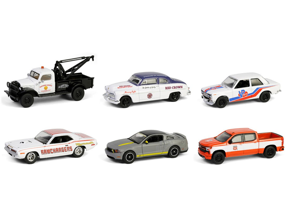 Running on Empty Series 17 - Assortment - 1/64 Greenlight - 41170 Passion Diecast