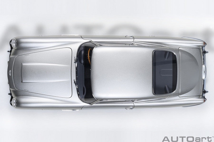 Aston Martin DB5 (Birch Silver) - Autoart 1/18 - 70287 - Passion Diecast 