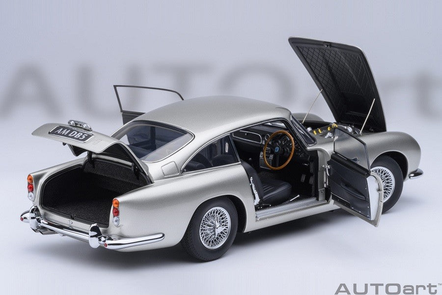 Aston Martin DB5 (Birch Silver) - Autoart 1/18 - 70287 - Passion Diecast 