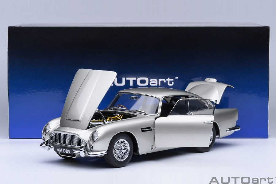 Aston Martin DB5 (Birch Silver) - Autoart 1/18 - 70287 - Passion Diecast 