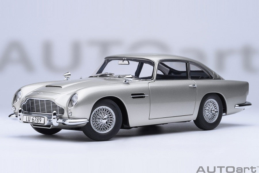 Aston Martin DB5 Goldfinger (Silver) - Autoart 1/18 - 70296 - Passion Diecast 