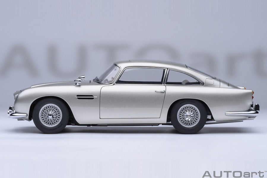Aston Martin DB5 Goldfinger (Silver) - Autoart 1/18 - 70296 - Passion Diecast 
