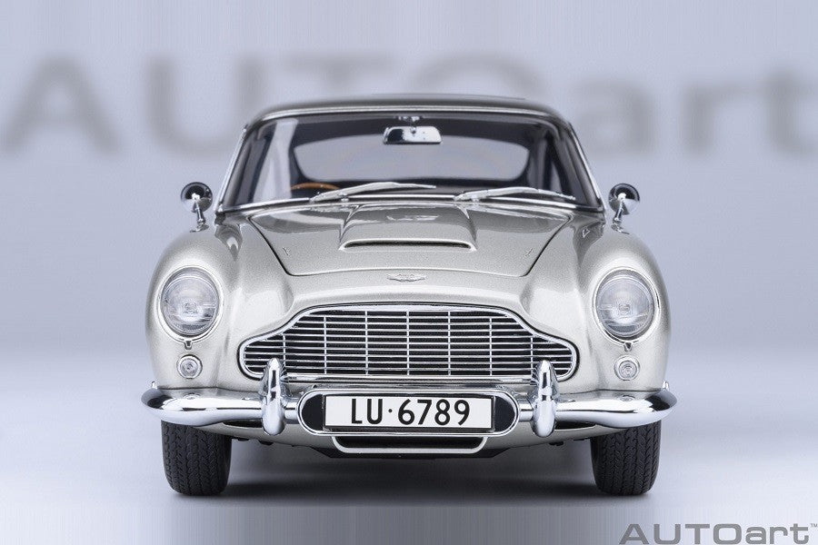 Aston Martin DB5 Goldfinger (Silver) - Autoart 1/18 - 70296 - Passion Diecast 