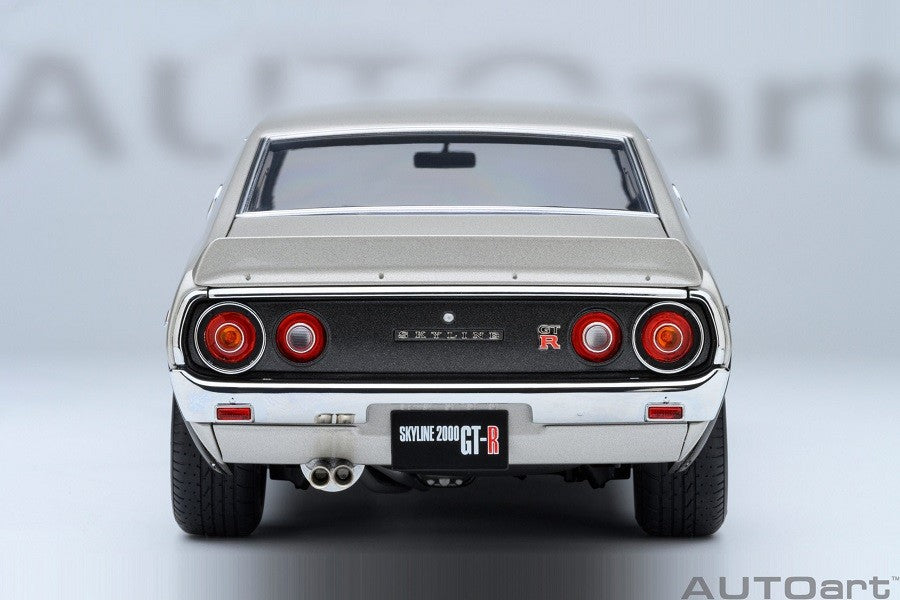 Nissan Skyline 2000 GT-R (KPGC110) Tuned version (Silver) - Autoart 1/18 - 77466 - Passion Diecast 
