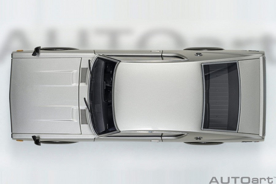 Nissan Skyline 2000 GT-R (KPGC110) Tuned version (Silver) - Autoart 1/18 - 77466 - Passion Diecast 