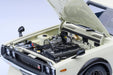 Nissan Skyline 2000 GT-R (KPGC110) Tuned version (White) - Autoart 1/18 - 77467 - Passion Diecast 