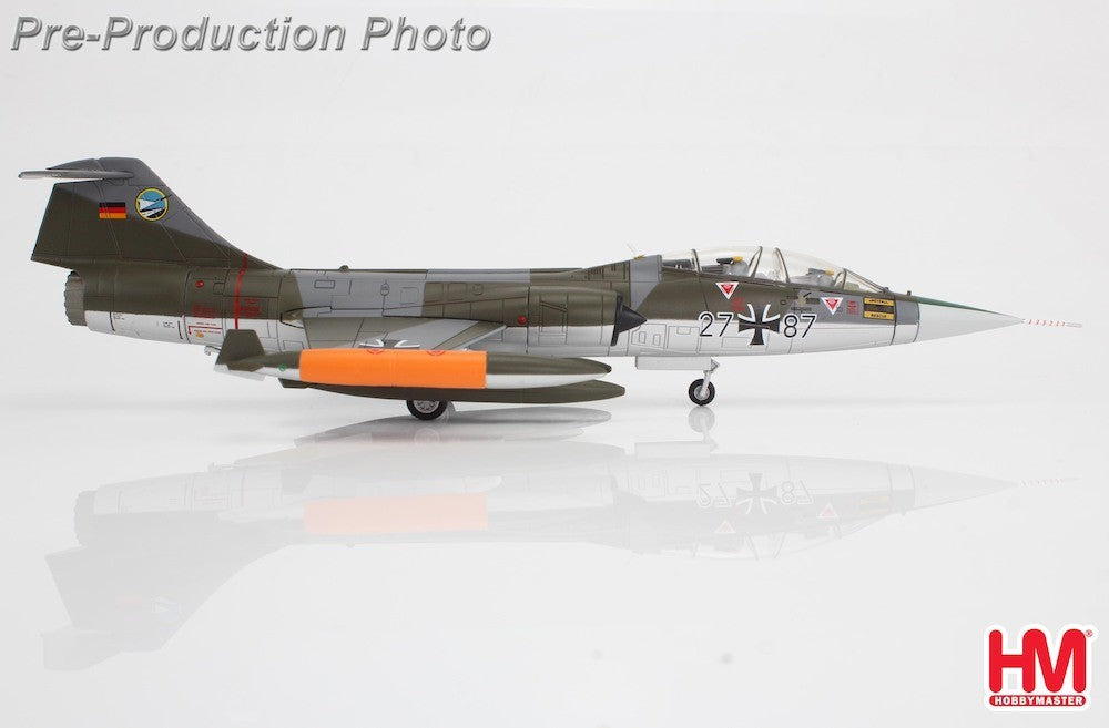 (Preorder) Lockheed TF-104G Starfighter / Luftwaffe JG 74 Molders, 27+87, Germany 1970s / Hobby Master 1:72 HA1077