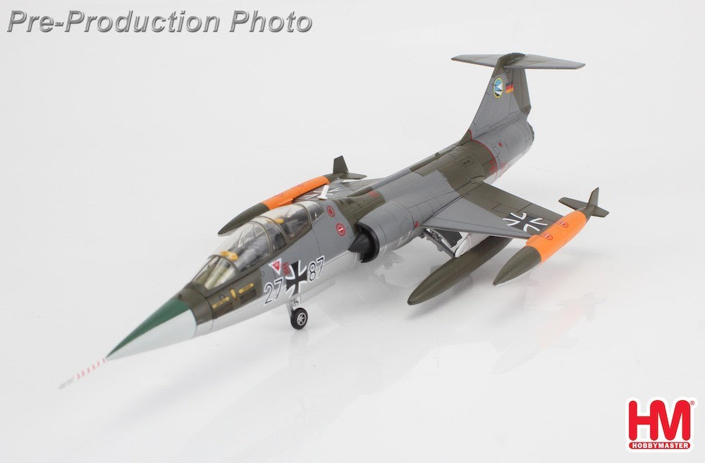 (Preorder) Lockheed TF-104G Starfighter / Luftwaffe JG 74 Molders, 27+87, Germany 1970s / Hobby Master 1:72 HA1077