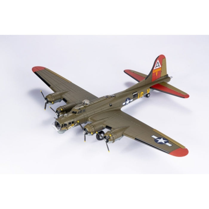Boeing B-17G Flying Fortress Man O' War, 323RD BS, 91ST BG, 8TH AF,   Air Force 1 1/72  AF1-0110 C
