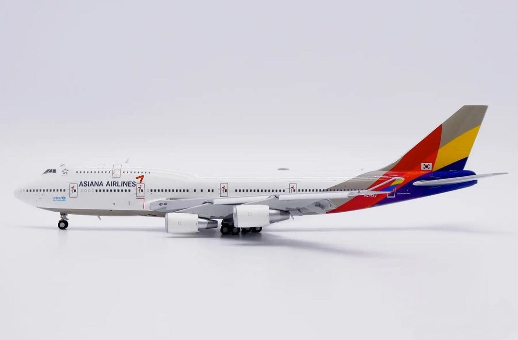 Asiana Boeing 747-400 "Last Flight" / HL7428 /  JC Wings  1:400 / XX40221