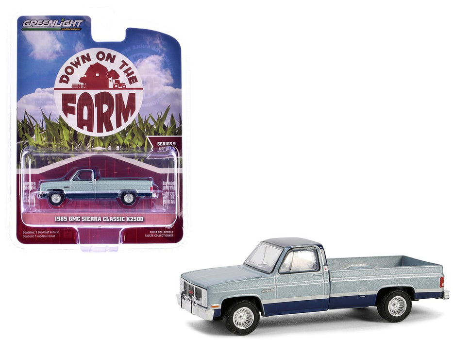 1985 GMC Sierra Classic K2500 in Silver and Midnight Blue - Down on the Farm Series 9 - 1/64 Greenlight - 448090 D