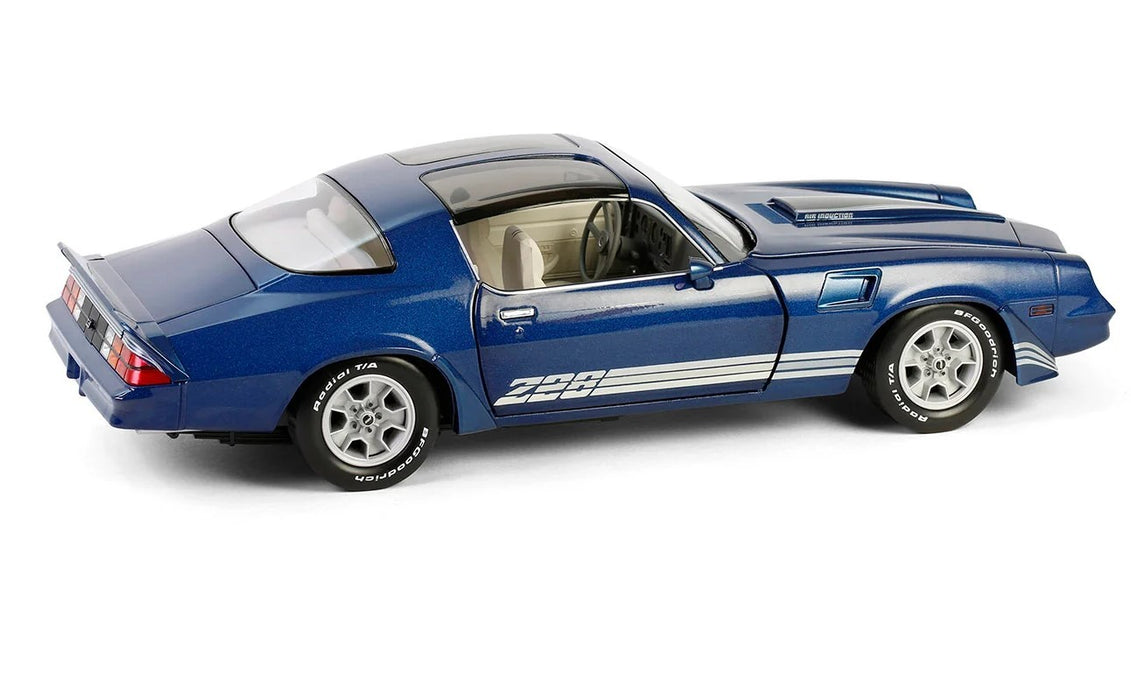 1980 Chevrolet Camaro Z/28 with T-Tops in Dark Blue with Charcoal Tri Color Stripes - 1/18 - Greenlight - 13691