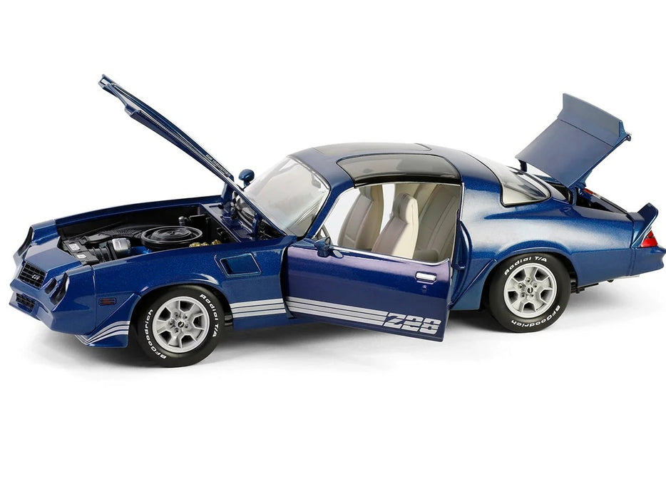 1980 Chevrolet Camaro Z/28 with T-Tops in Dark Blue with Charcoal Tri Color Stripes - 1/18 - Greenlight - 13691
