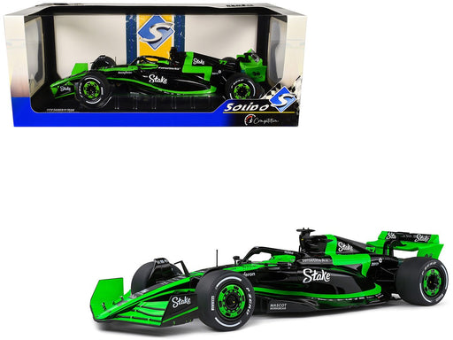 KICK Sauber C44 Showcar Version - Noir / Vert - 2024 - Solido - 1/18 - S1811104 - Passion Diecast 
