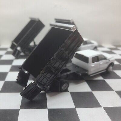 2018 Ram 3500 Dually Landscaper Dump Truck in Bright Silver Metallic - Dually Drivers 8 - Greenlight 1-64 - 46080 E