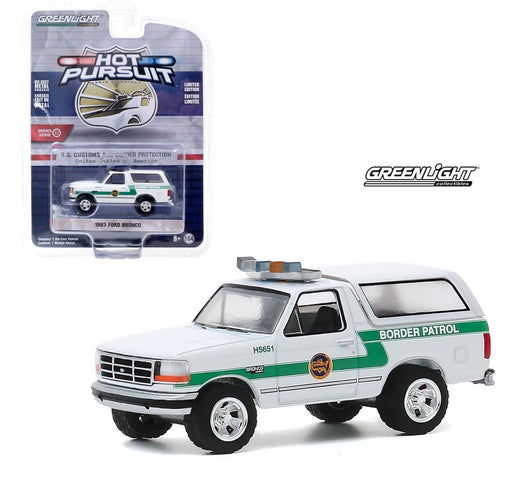 1993 Ford Bronco US Customs  Border Patrol - Hot Pursuit Series 35 -  1-64 greenlight 42920 D -   Passion Diecast