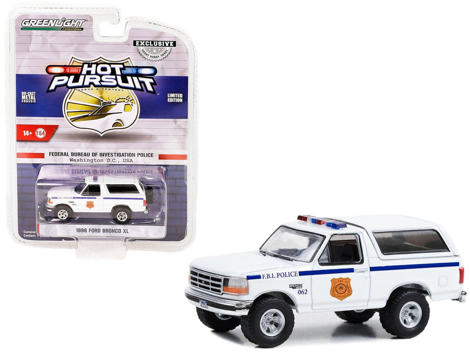 1996 Ford Bronco XL - Hot Pursuit Series FBI Police - 1/64 Greenlight - 43025 A