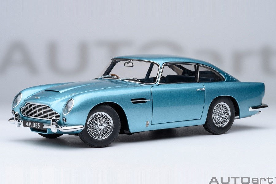 Aston Martin DB5 (Caribbean Pearl) - Autoart 1/18 - 70288 - Passion Diecast 