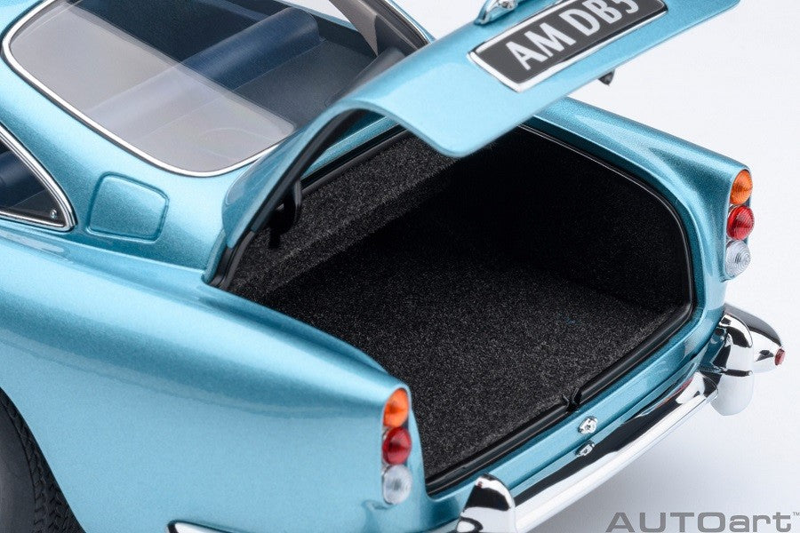 Aston Martin DB5 (Caribbean Pearl) - Autoart 1/18 - 70288 - Passion Diecast 