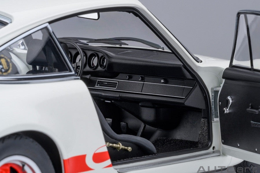 Porsche 911 Carrera 2.7 RS THE CIRCUIT WOLF - Autoart 1/18 - 78026 - Passion Diecast