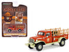 Fire Service - 1946 Dodge Power Wagon Fire Truck - Smokey Bear Series 3 - 1/64 Greenlight - 38060 A