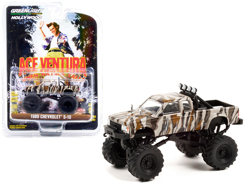 1989 Chevrolet S-10 Extended Cab Monster Truck - Ace Ventura 2 - Hollywood 32 - 1/64 Greenlight - 44920 E
