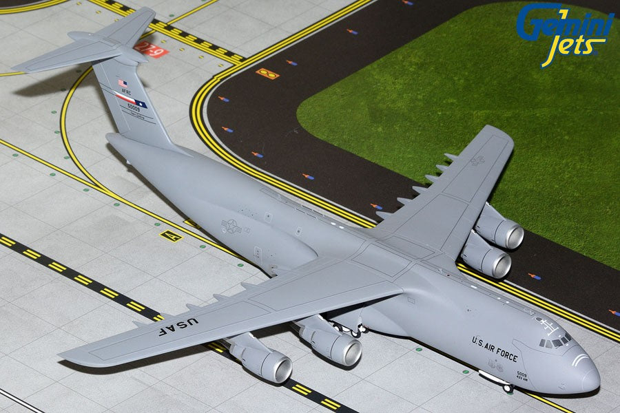 USAF Lockheed C-5M Super Galaxy / 85-0009 "Lacklard AFB" / Gemini 1:200 / G2AFO1135