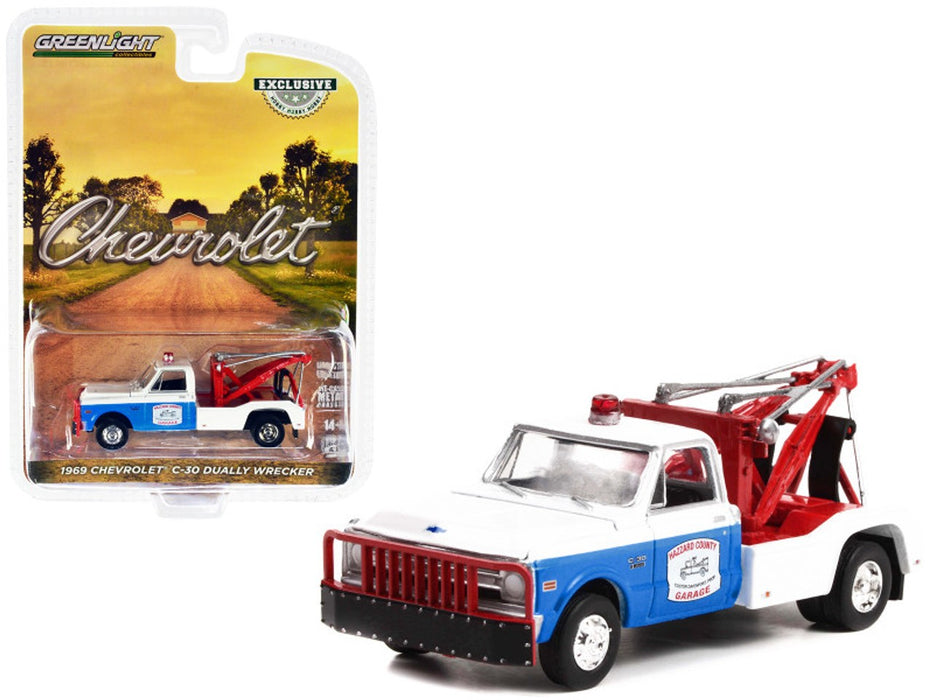 Hazzard County Garage - 1969 Chevrolet C-30 Dually Wrecker - Hobby Exclusive - 1/64 Greenlight - 30324