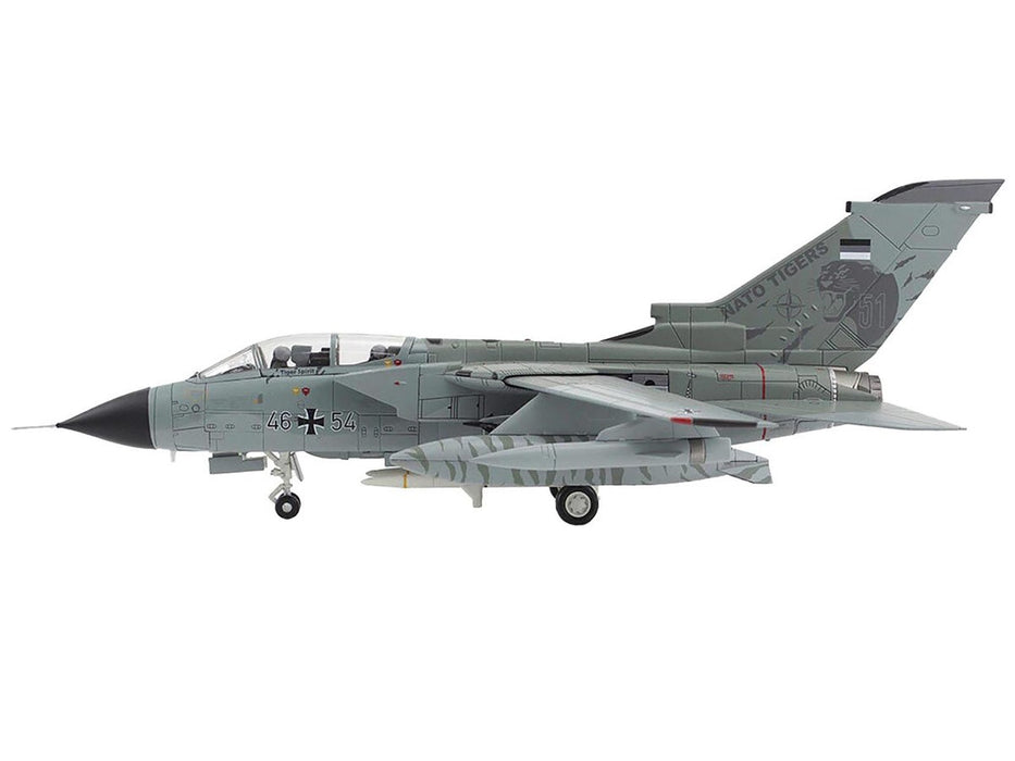 (Preorder) Panavia Tornado ECR / Luftwaffe TaktLwG 51 Immelmann, 46+54, Germany July 2017 / Hobby Master 1:72 HA6725