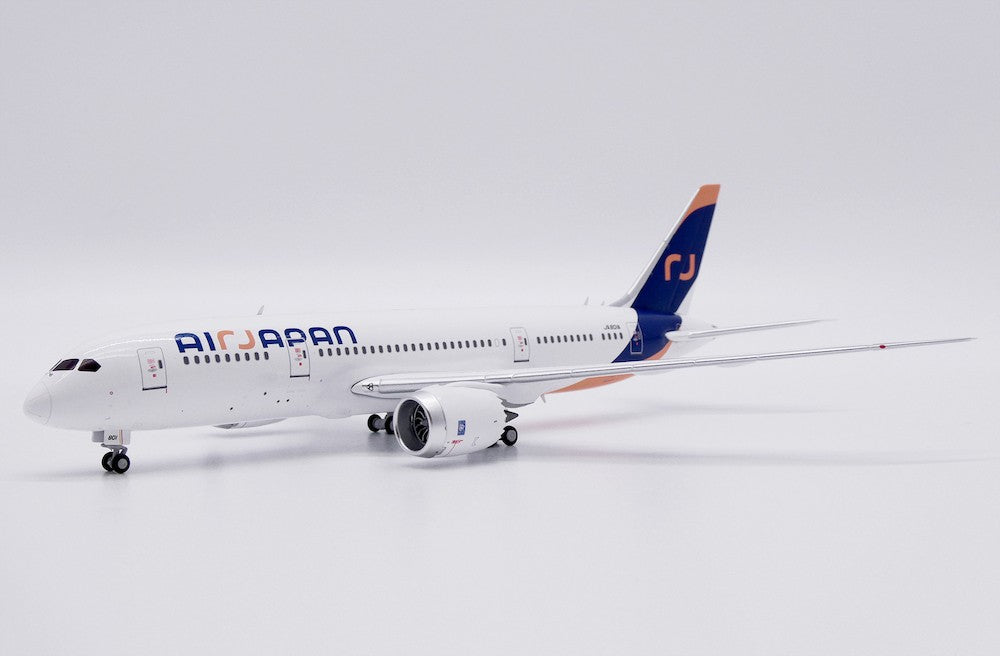 Air Japan Boeing 787-8 Dreamliner / JA801A /  JC Wings 1:400 /  SA4046