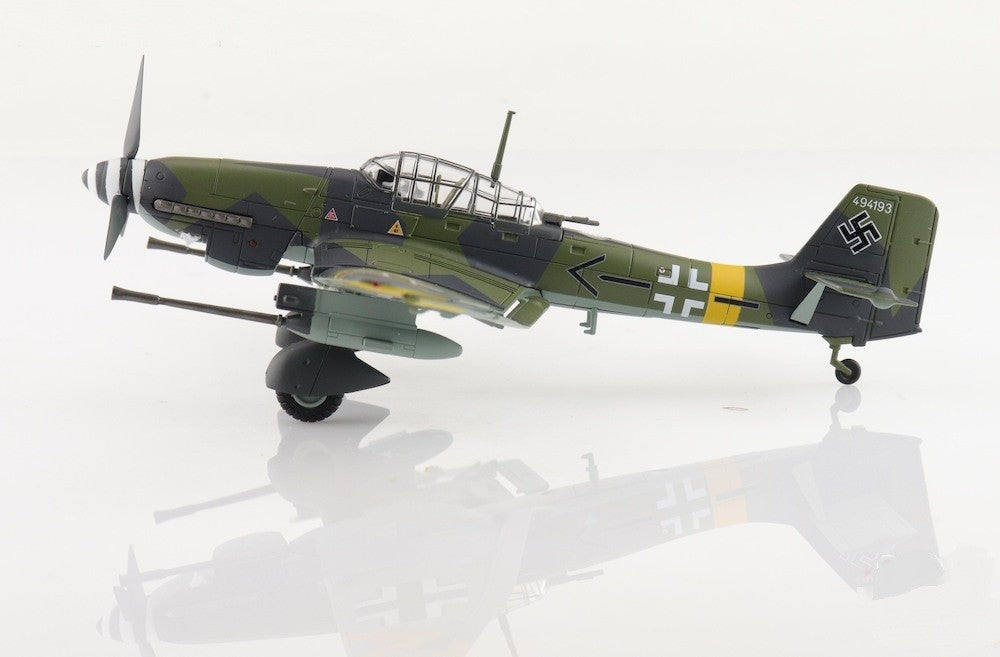 (Preorder) Junkers Ju 87G Stuka / Luftwaffe 10.(Pz)/SG 2 Immelmann, Hans Rudel, Slovakia, 1944 / Hobby Master 1:72 HA0120