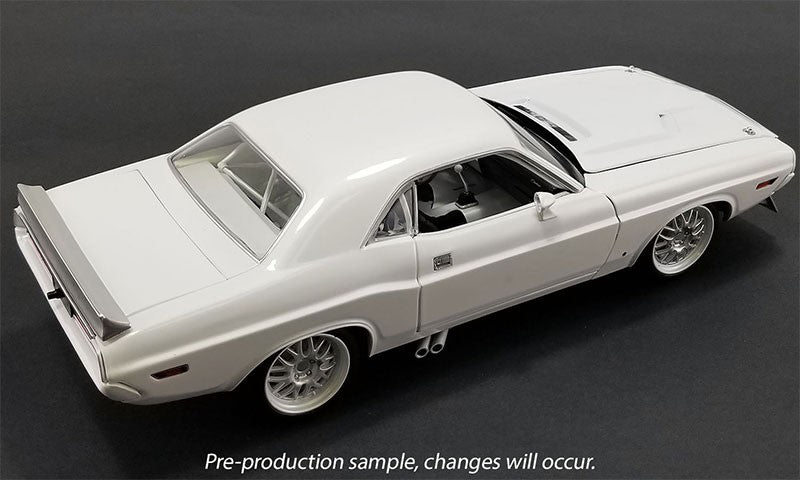 Kowalski - 1970 Dodge Challenger Street Fighter Estimated Production of 750 Pieces - ACME - 1/18 - A1806022