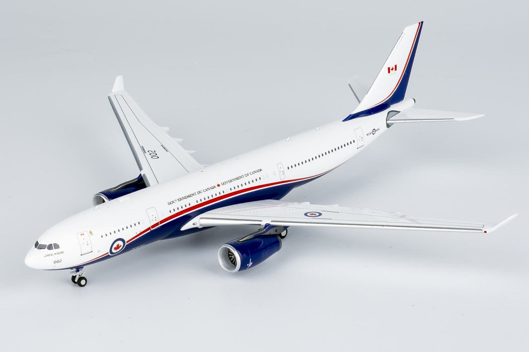 Royal Canadian Air Force Airbus CC-330 Husky / 330002 /  NG Models 1:400 / NG61102