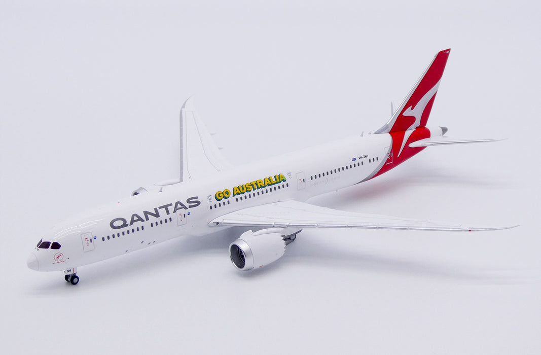 Qantas Boeing B787-9 Dreamliner "Go Australia" / VH-ZNH /  JC Wings  1:400 /  XX40317