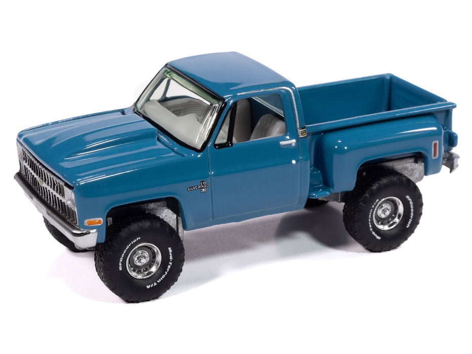 1981 Chevrolet Silverado Stepside 10 Pickup - Medium Blue - Auto World - 1/64 - AWSP179 A