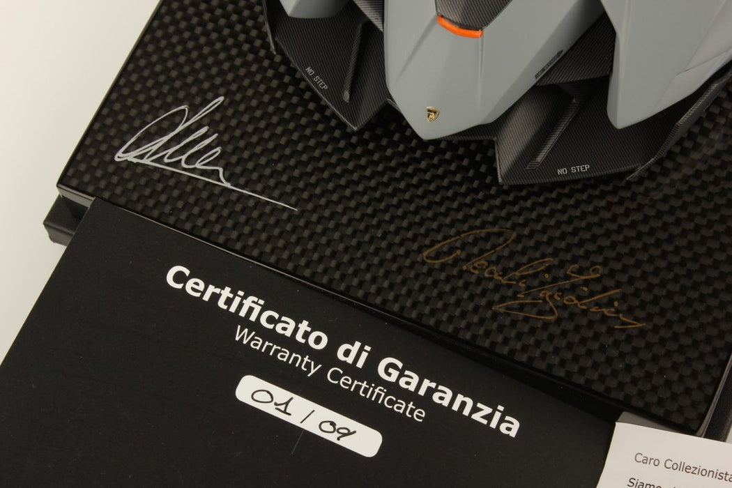 (Used) Lamborghini Egoista with Walter de Silva signature  - Mr Collection  1/18 - EGOISTASPECIAL07
