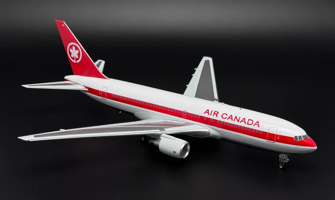 Air Canada  Boeing 767--233 "Gimli Glider - Polished" / C-GAUN / KJ Models/ 1:200 / KJ-B762-123