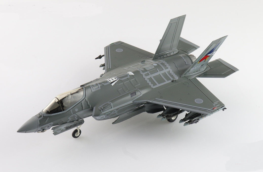 (Preorder) Lockheed F-35A Lightning II / JASDF 302nd Hikotai, no. 69-8702, Misawa AB, Japan / Hobby Master 1:72  HA4443