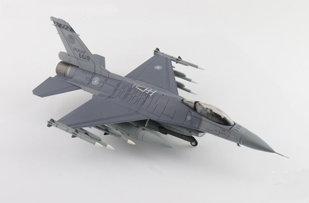 Lockheed F-16V Fighting Falcon / ROCAF 22nd TFG, no. 6619, 6 x AIM-120, Taiwan / Hobby Master 1:72 HA38056