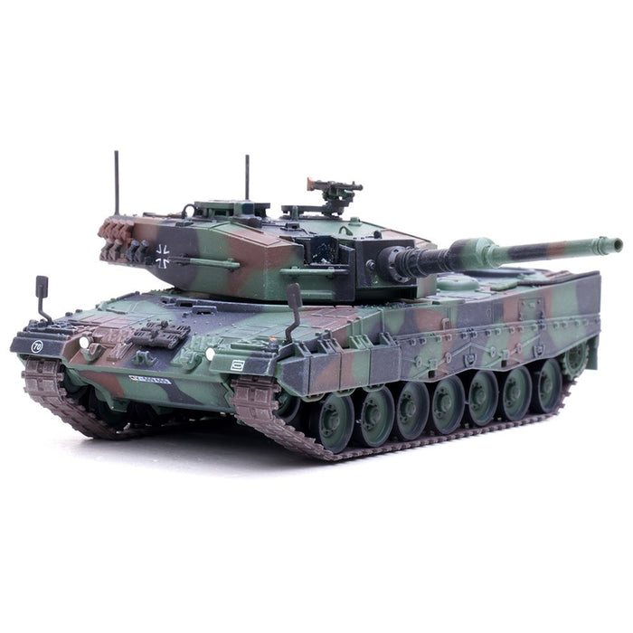 (Online only) Krauss-Maffei Tank Leopard 2A4 & snorkel / German Army / Panzerkampf 1:72 - 12226PA