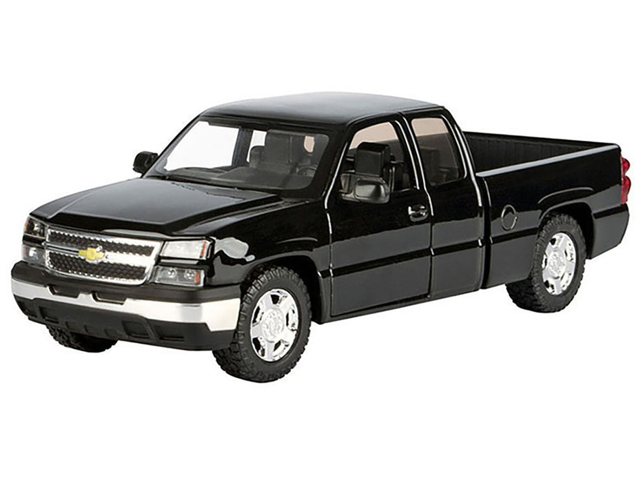 2006 Chevrolet Silverado 1500 - Black - Motormax 1/25 - 79393 BK Passion Diecast
