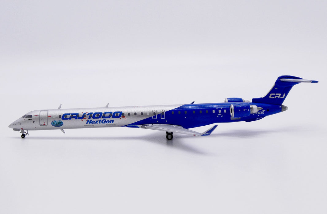 Bombardier CRJ-1000ER "House Colors" / C-FNXG/  JC Wings / 1:400 / LH4407